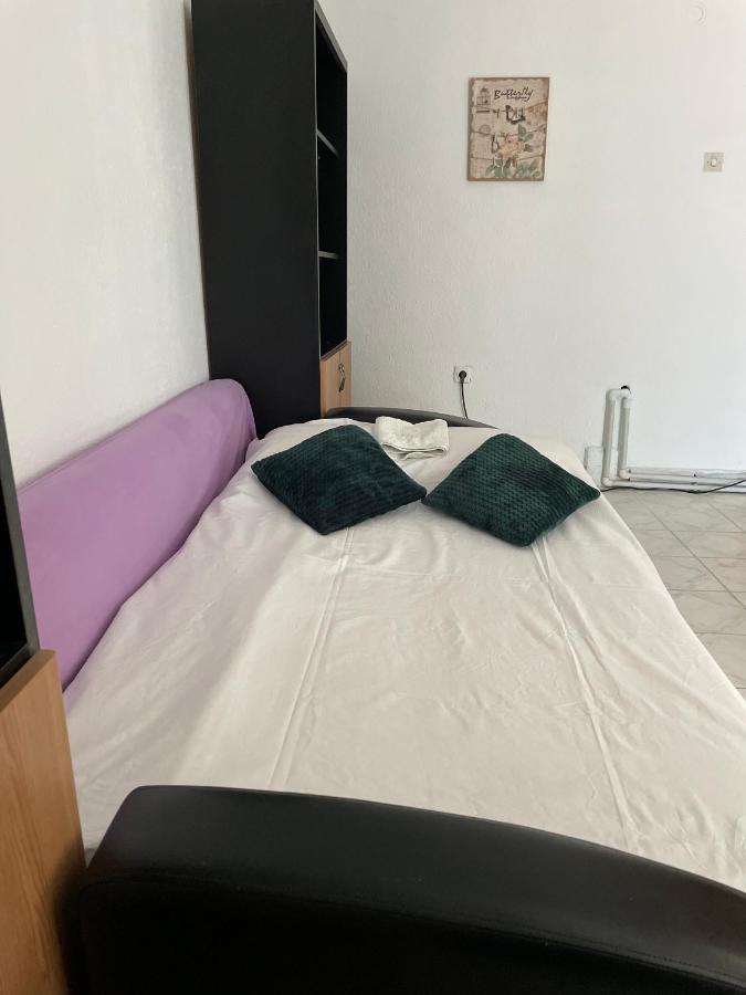 Garsoniera La Curte Paula Apartment Constanta Ngoại thất bức ảnh